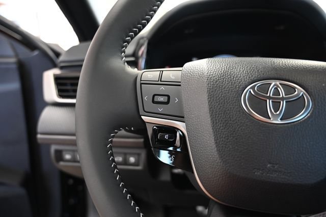 New 2026 Toyota Camry SE FWD image 23