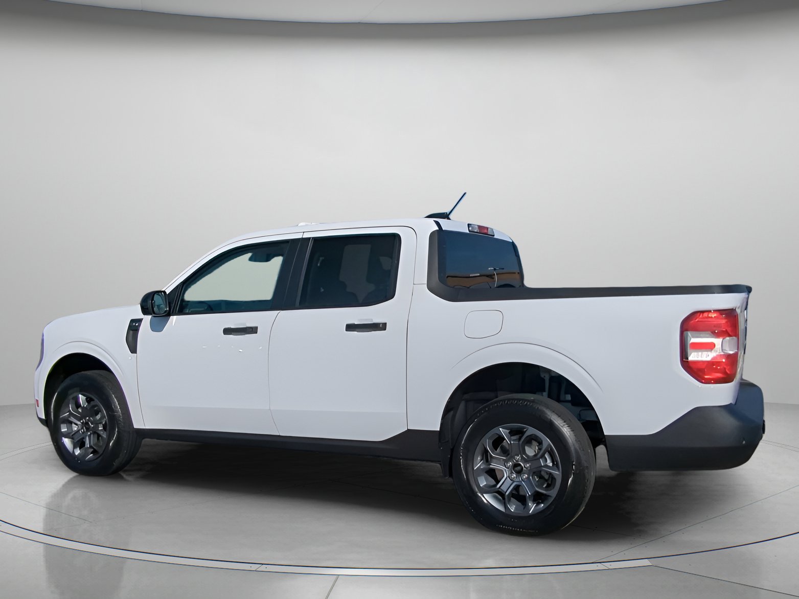 New 2026 Ford Maverick XLT w/ XLT Luxury Package FWD image 20