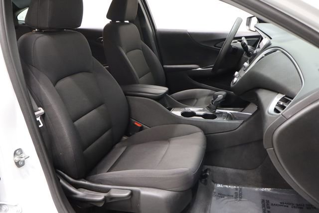Used 2023 Chevrolet Malibu LT image 14