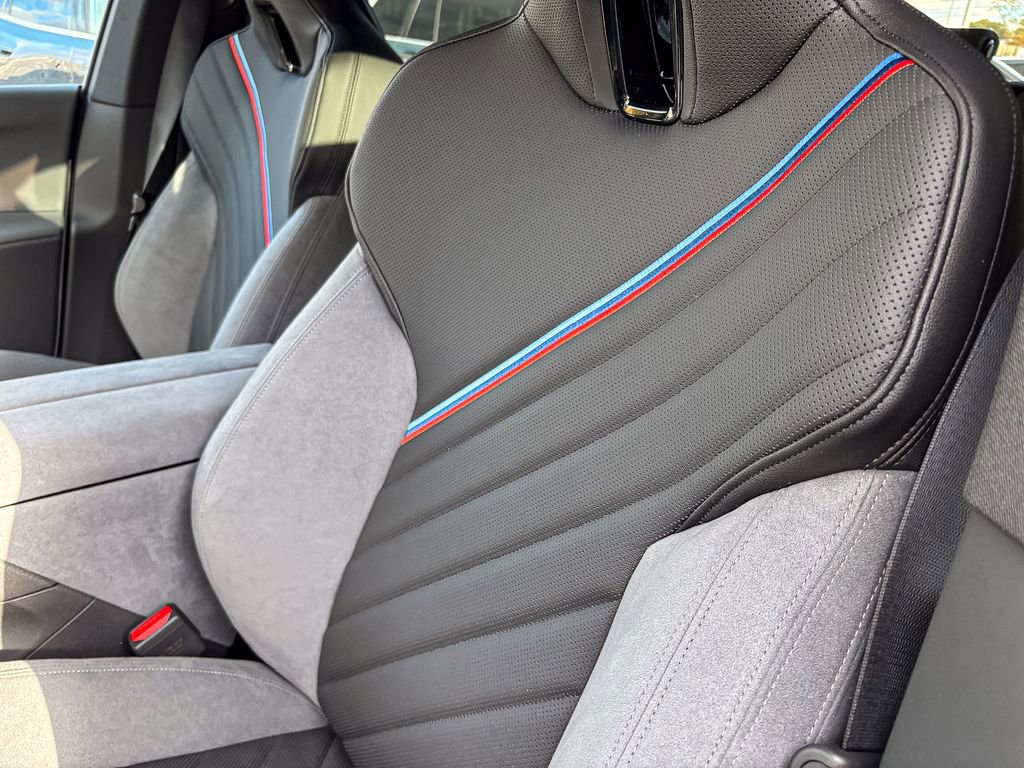 Used 2026 BMW iX xDrive45 w/ M Sport Package image 15