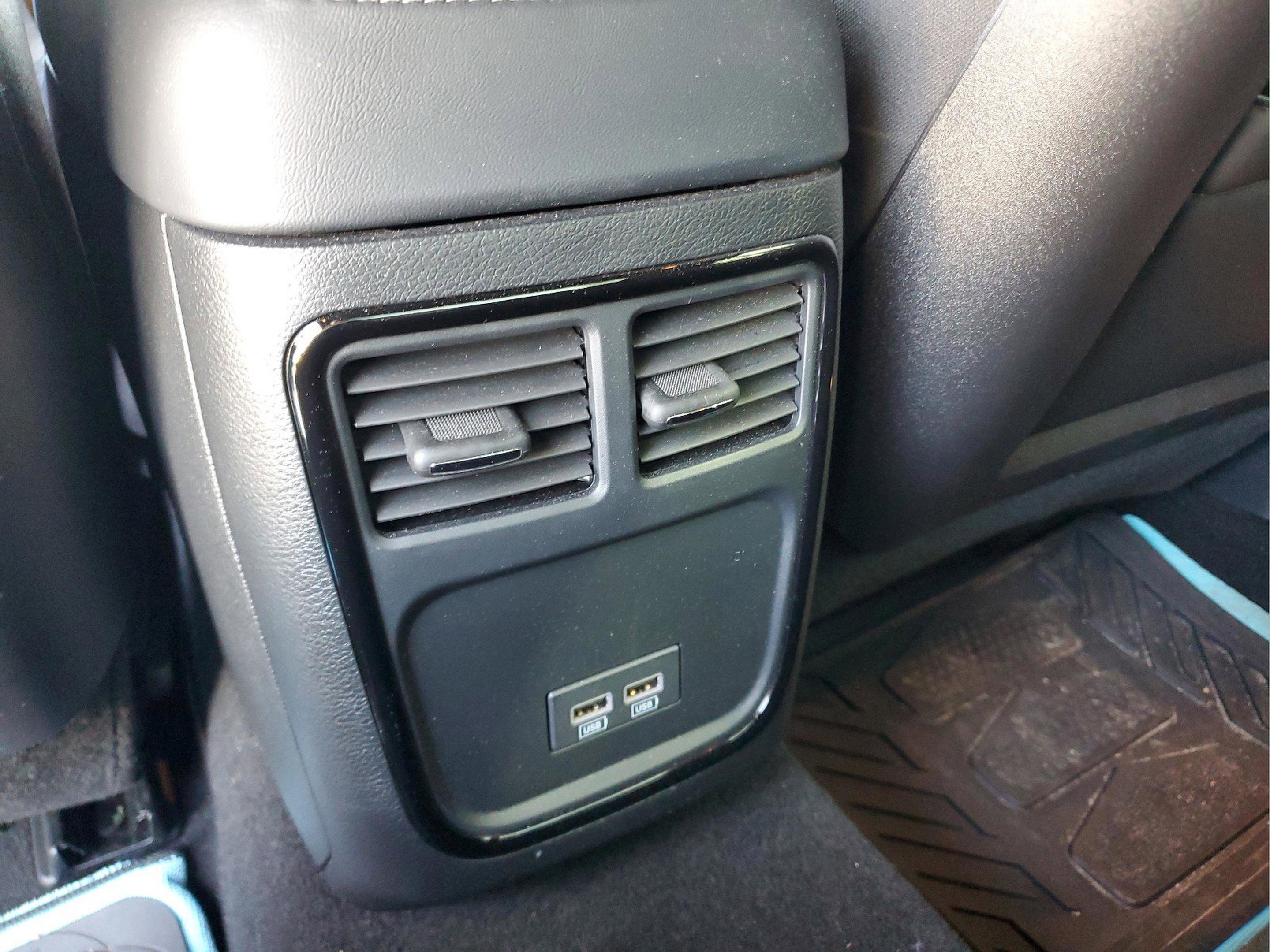 Certified 2023 Dodge Charger R/T w/ Blacktop Package RWD image 15