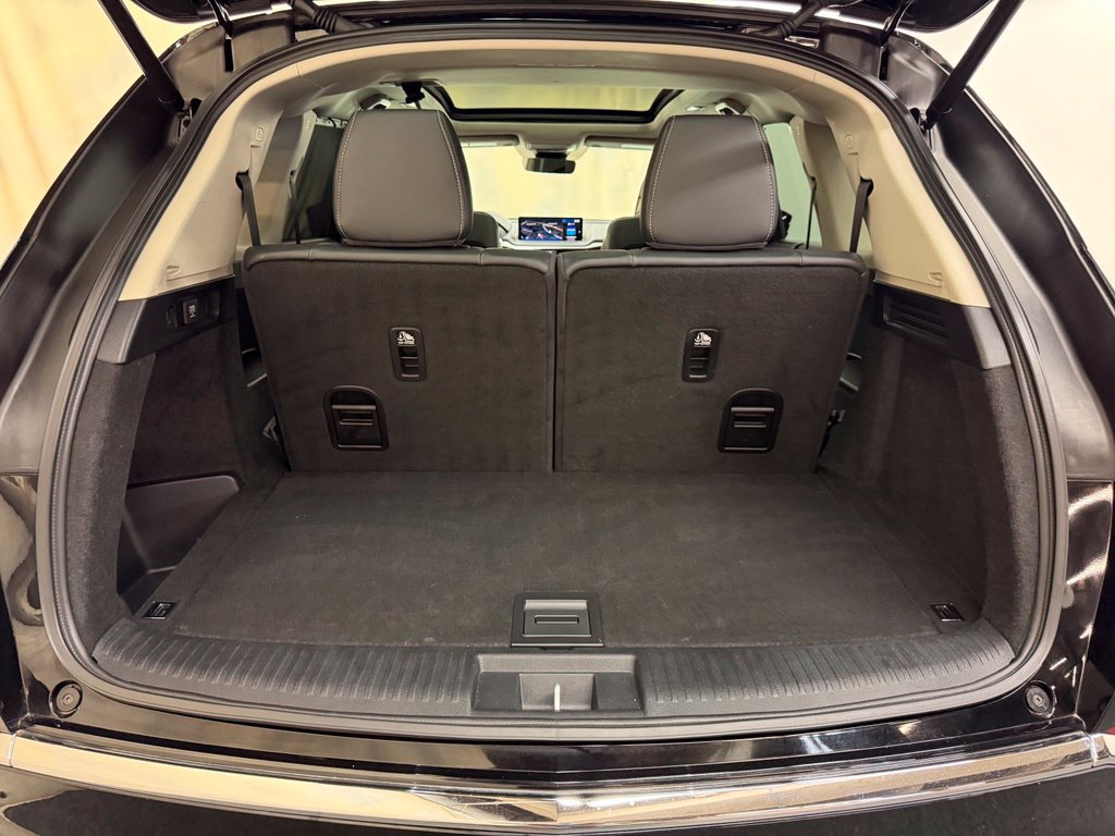 Used 2023 Acura MDX w/ Technology Package AWD/4WD image 36