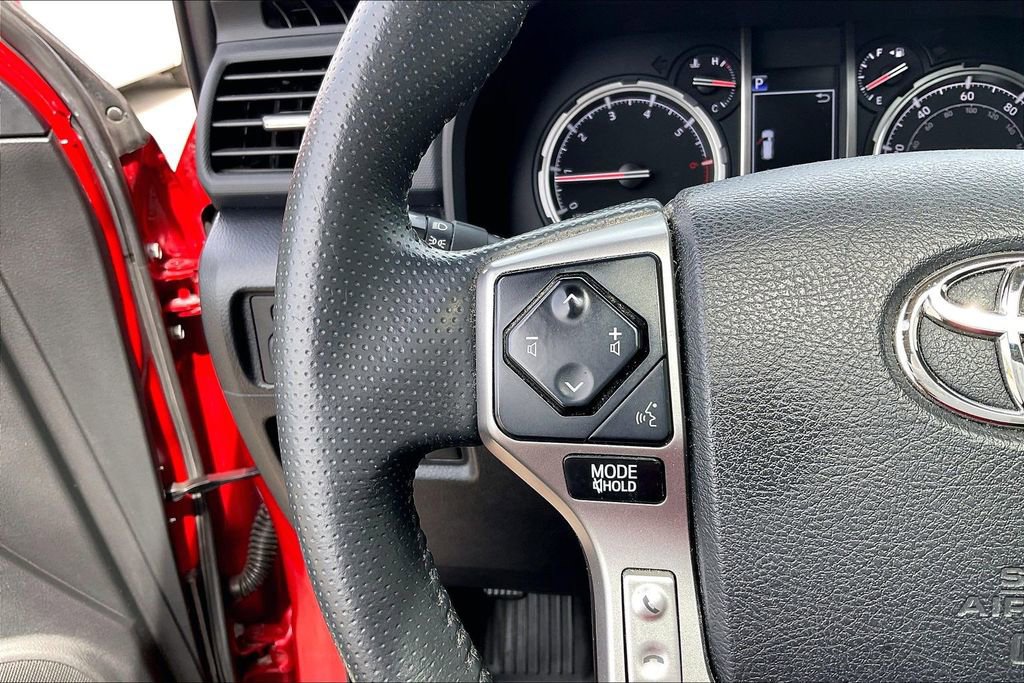 Used 2021 Toyota 4Runner Limited image 17