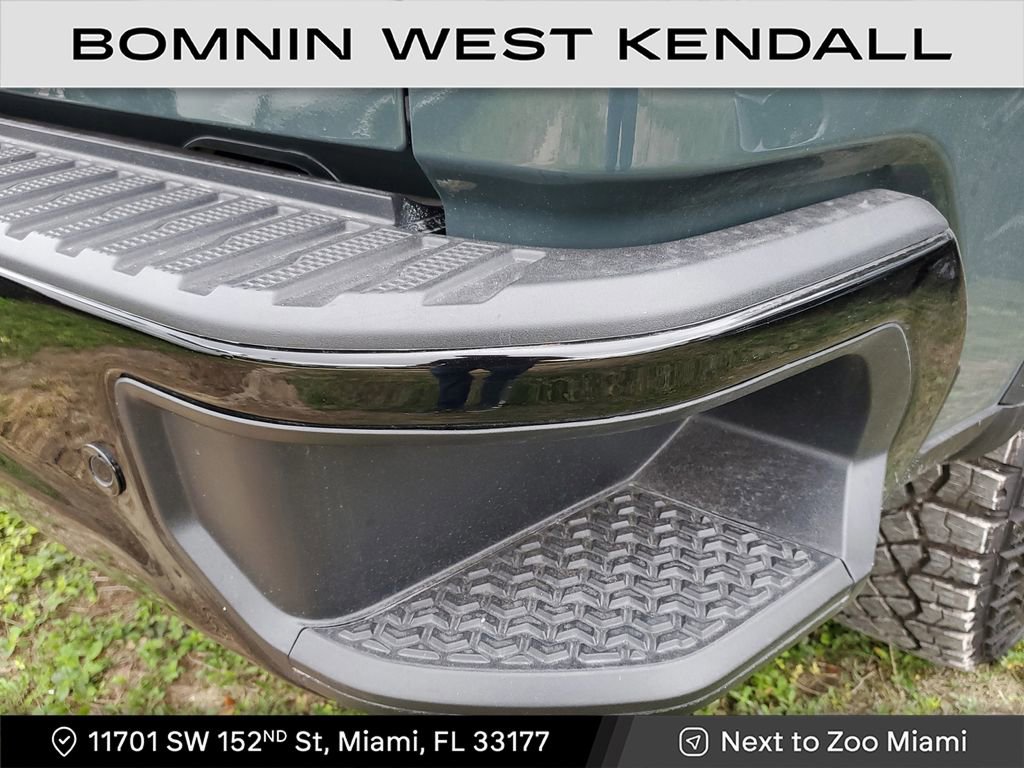 Used 2025 Chevrolet Silverado 1500 ZR2 w/ Technology Package image 10