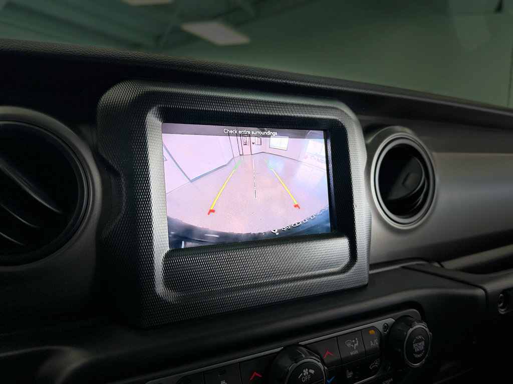 Used 2022 Jeep Wrangler Unlimited Sport AWD/4WD image 19