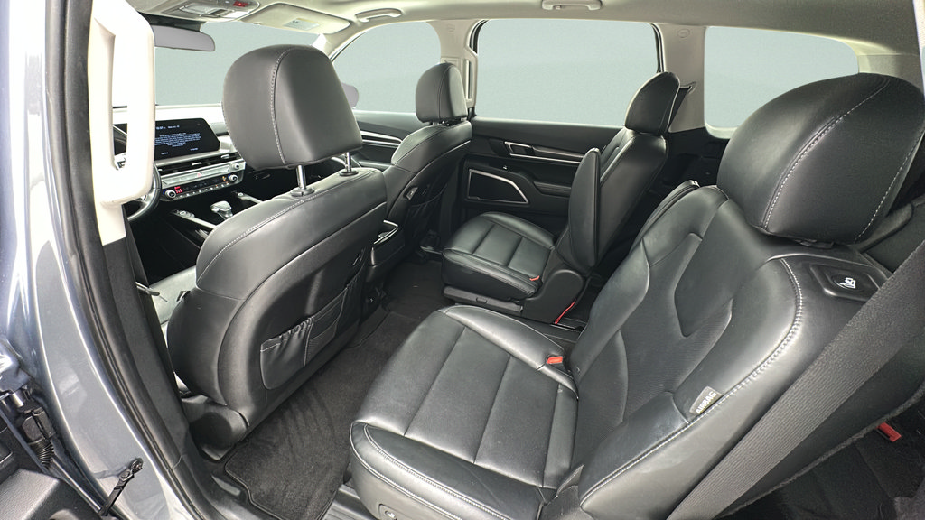 Used 2025 Kia Telluride S AWD/4WD image 10