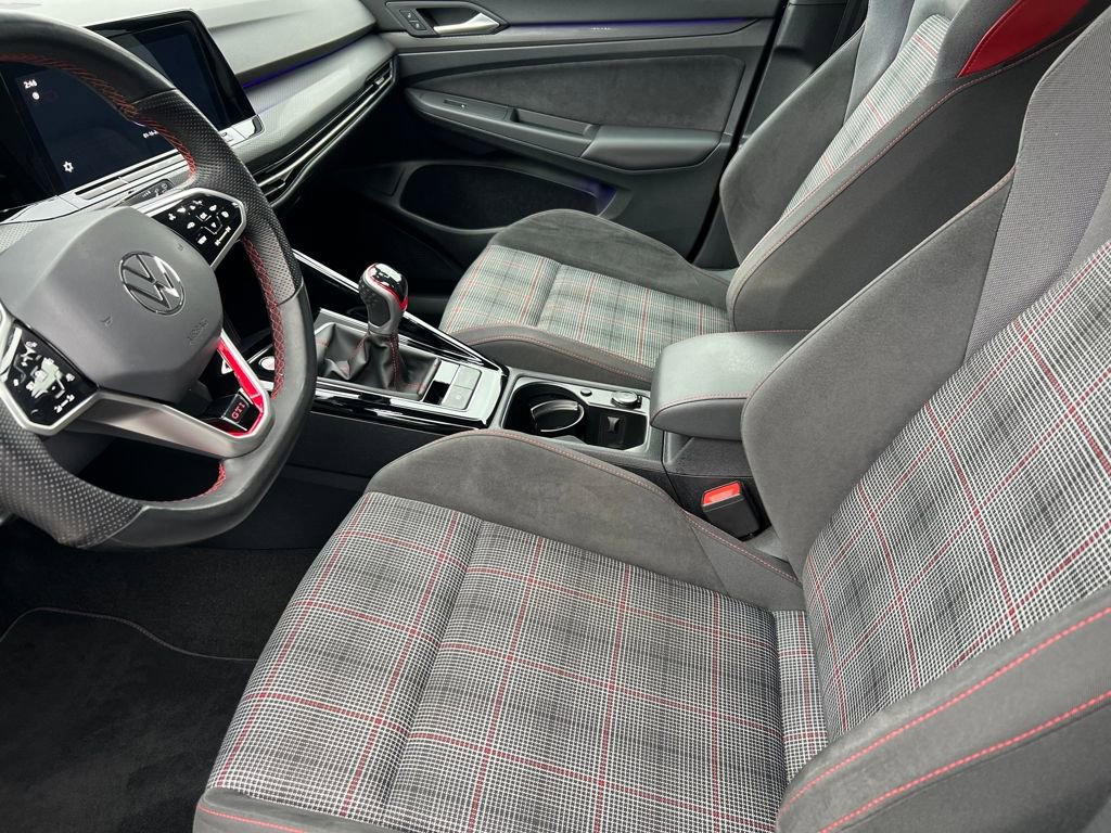 Used 2024 Volkswagen GTI SE image 9