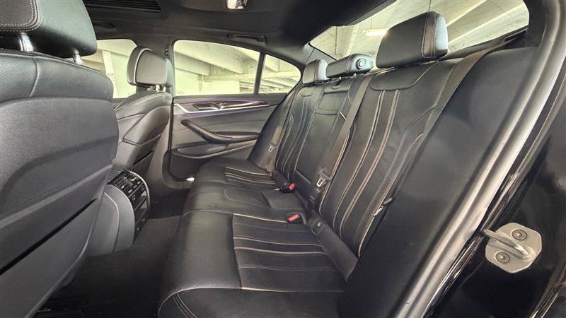Used 2018 BMW 540i xDrive AWD/4WD image 43