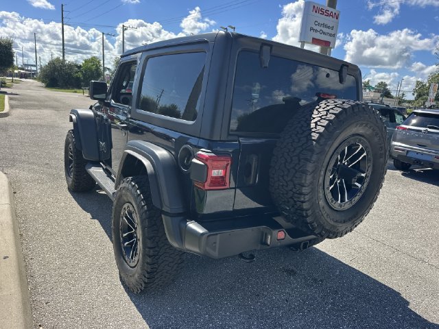Used 2025 Jeep Wrangler Sport AWD/4WD image 9