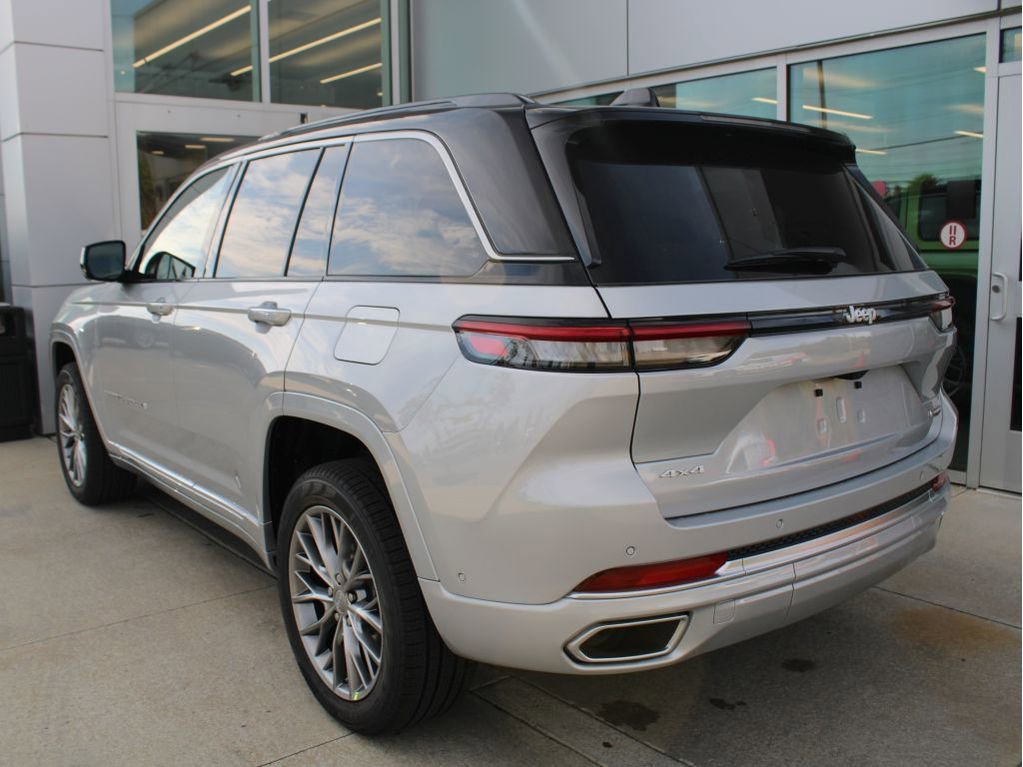New 2025 Jeep Grand Cherokee Summit image 7