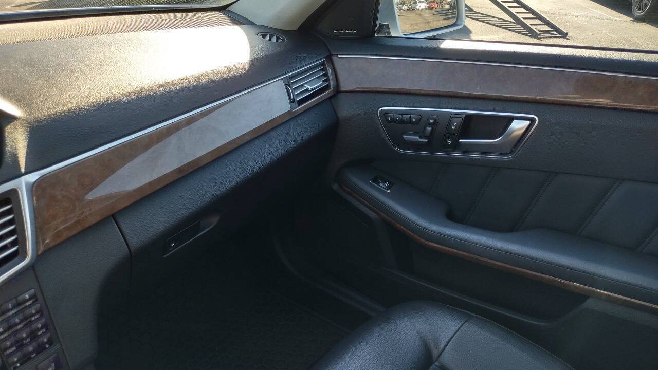 Used 2012 Mercedes-Benz E 350 4MATIC Sedan image 23