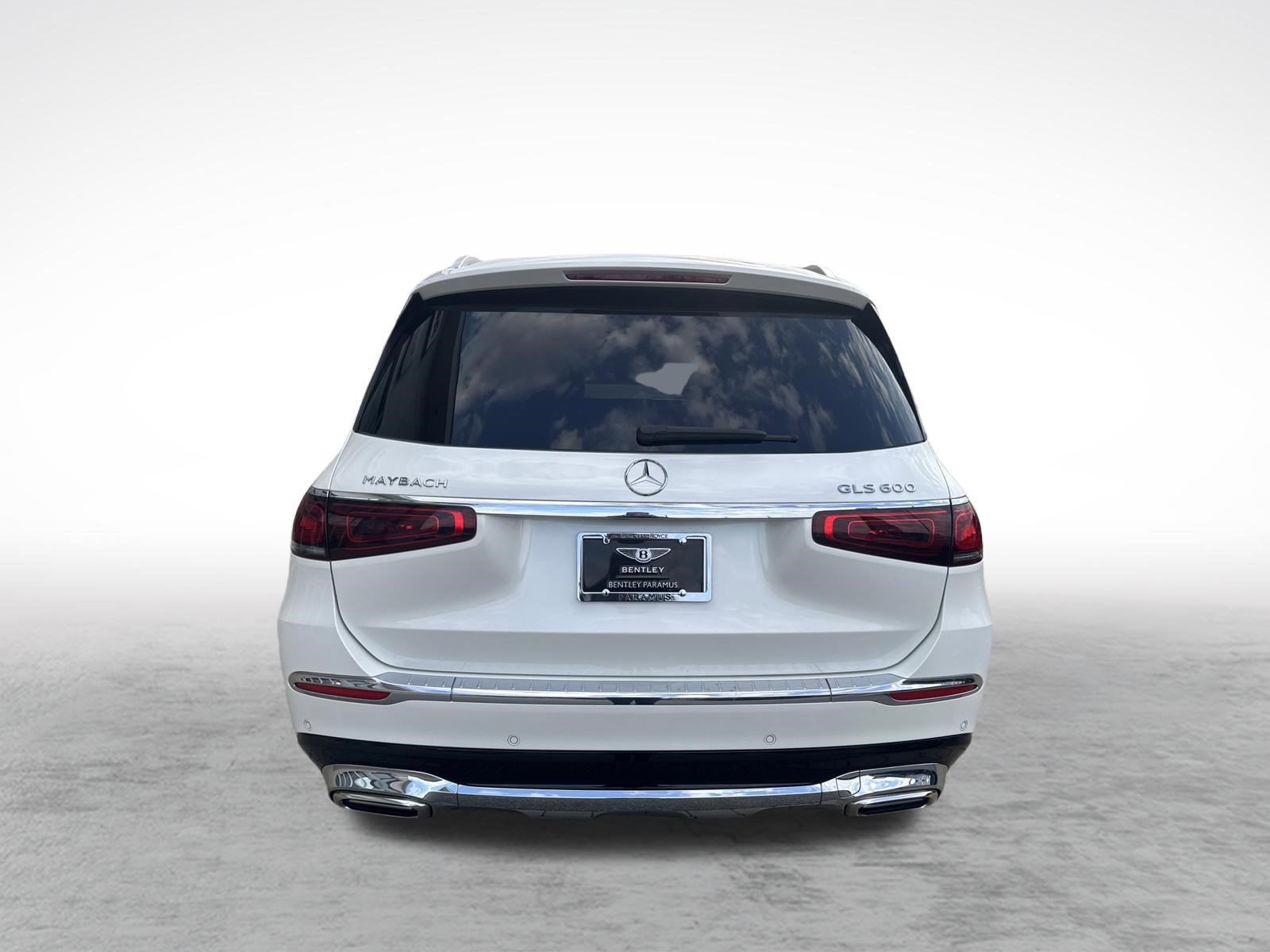 Used 2023 Mercedes-Benz Maybach GLS 600 4MATIC image 9