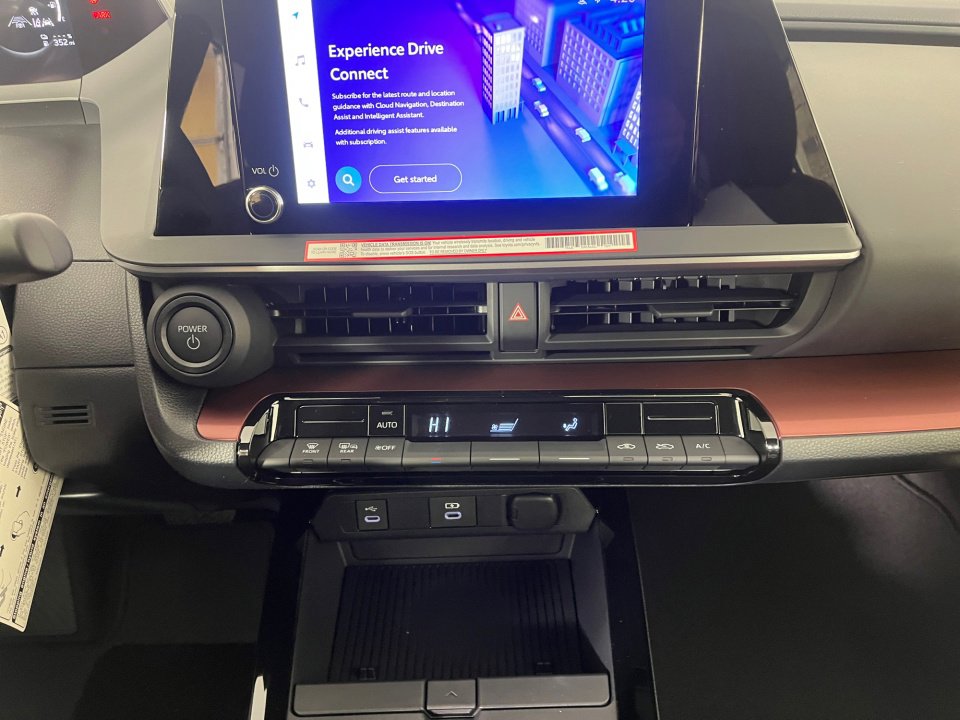 New 2026 Toyota Prius Plug-In Hybrid image 15