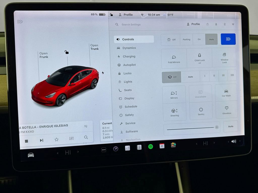 Used 2019 Tesla Model 3 Standard Range Plus image 18