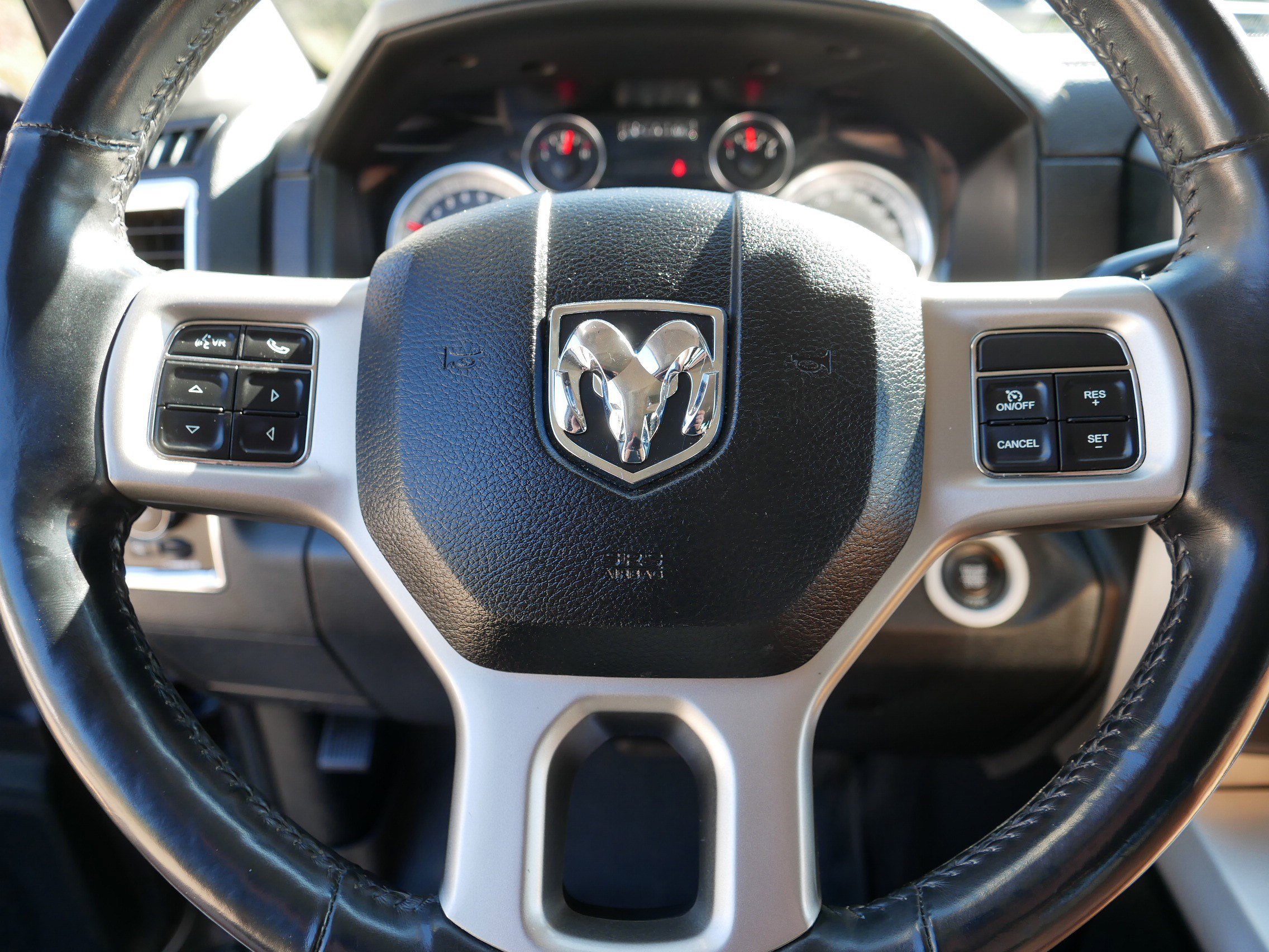 Used 2018 RAM 2500 Laramie w/ Snow Chief Group image 25