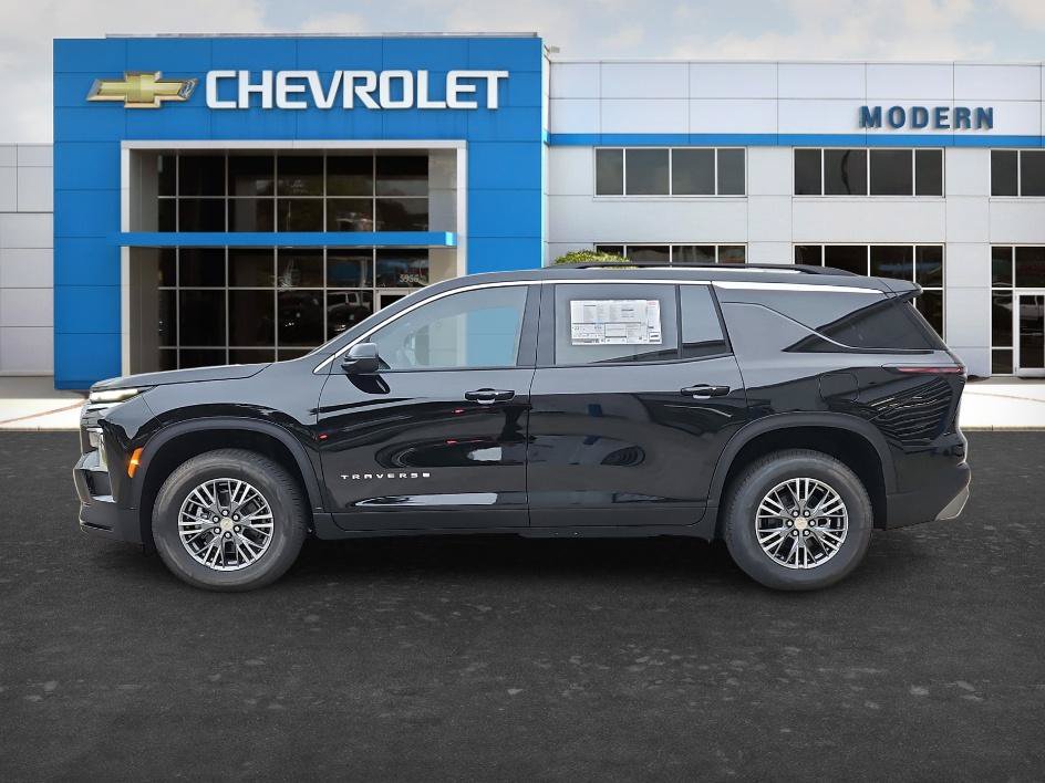 New 2027 Chevrolet Traverse LT FWD image 2