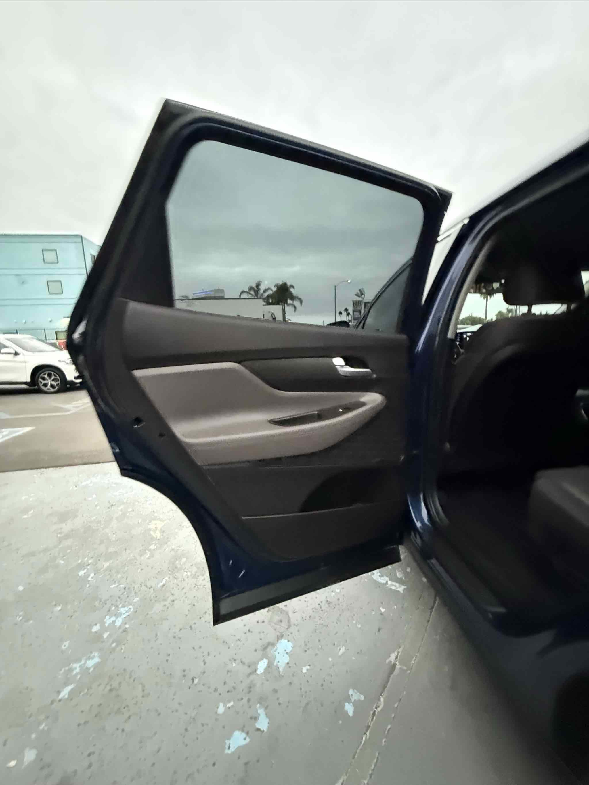Used 2020 Hyundai Santa Fe SE image 85