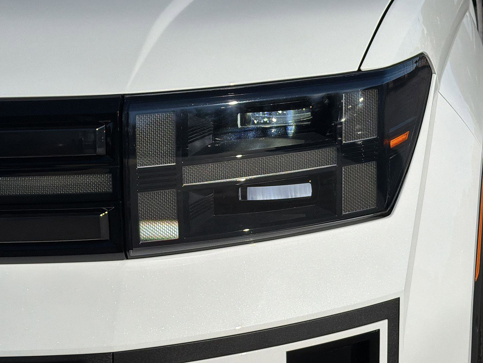 Used 2026 Hyundai Santa Fe Limited image 8