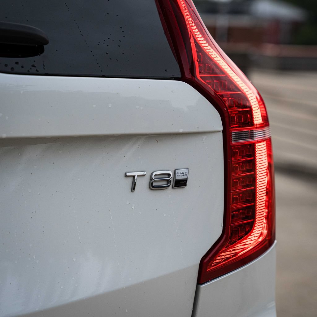 Certified 2025 Volvo XC90 T8 Ultra w/ Protection Package Premier AWD/4WD image 5