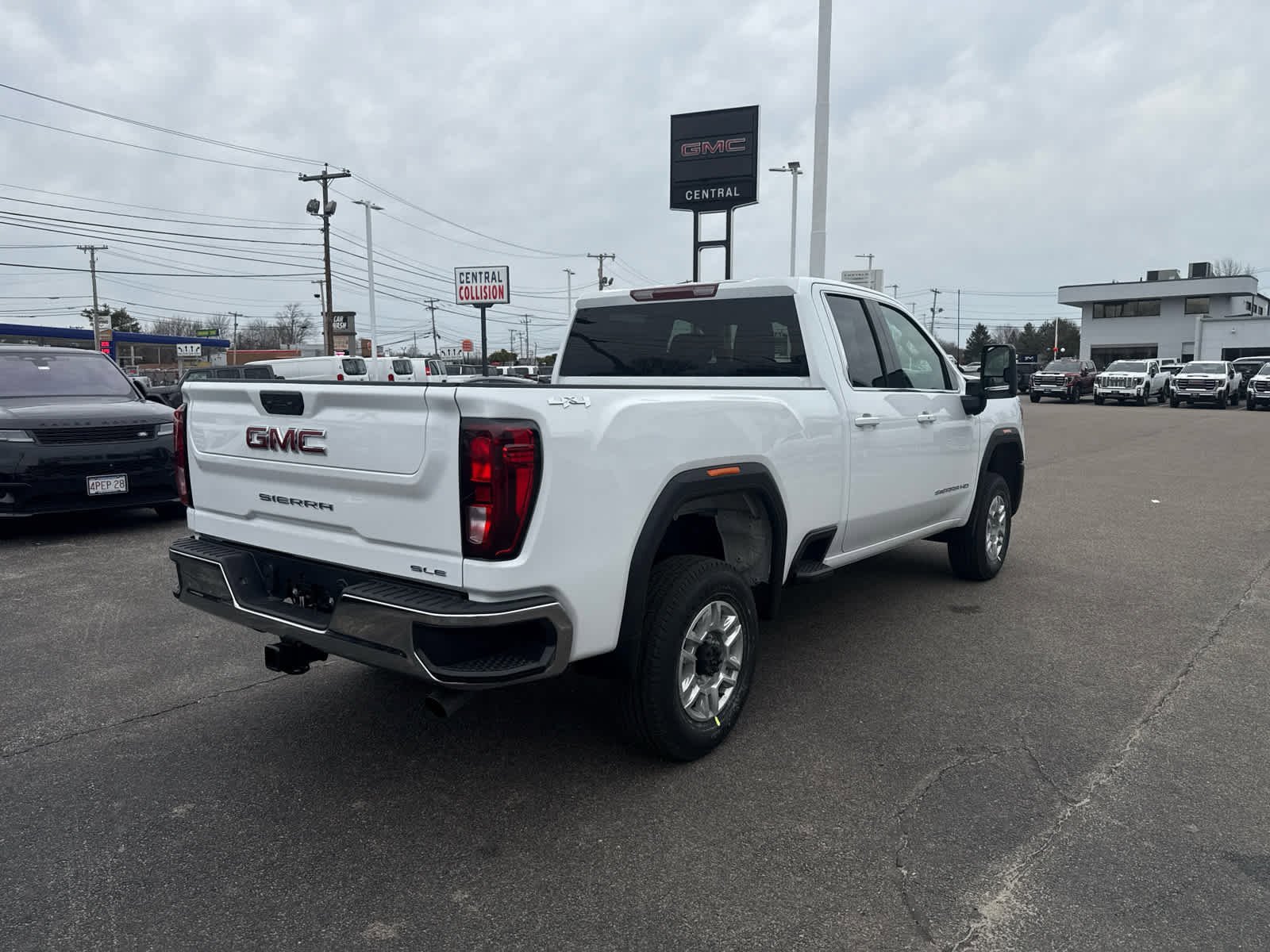 New 2026 GMC Sierra 2500 SLE w/ Snow Plow Prep/Camper Package AWD/4WD image 5