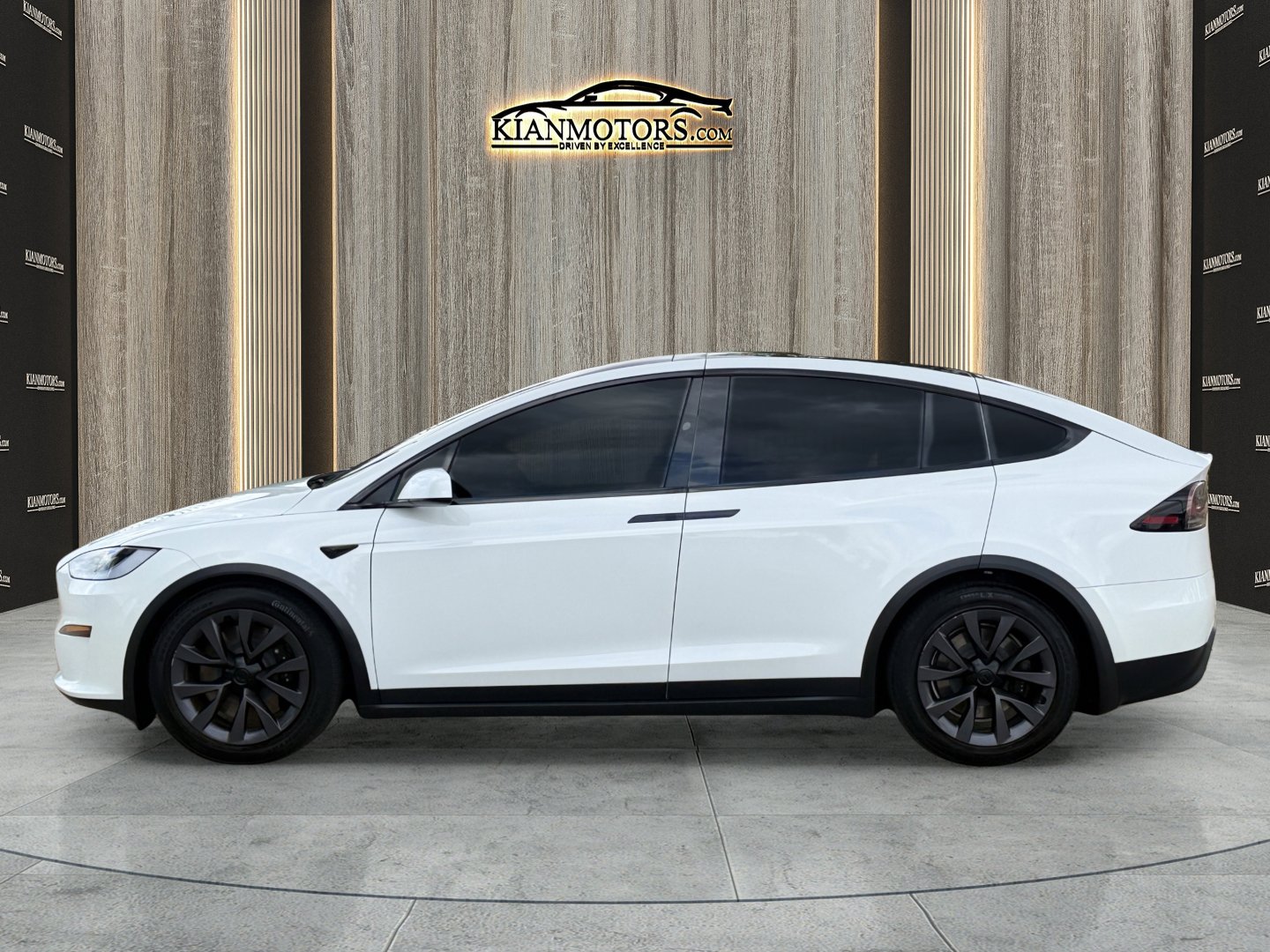 Used 2025 Tesla Model X Long Range image 2