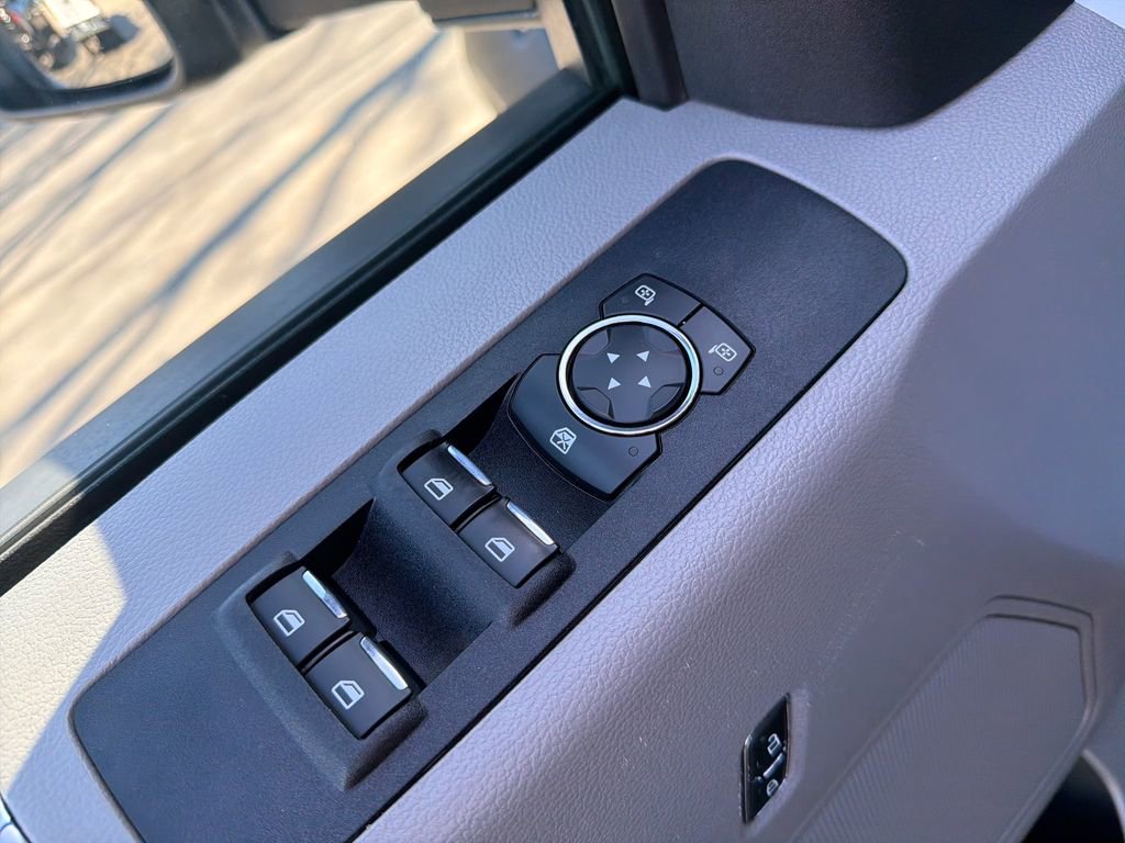 Used 2018 Ford F250 XLT AWD/4WD image 13