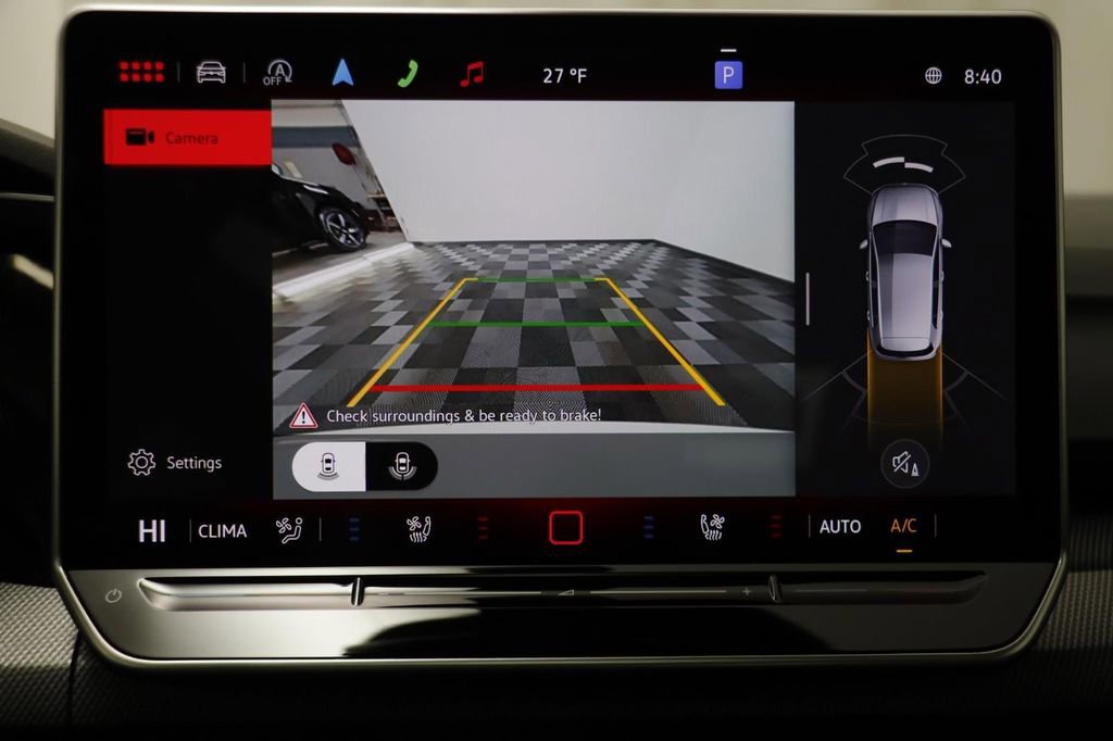 New 2026 Volkswagen GTI SE FWD image 11