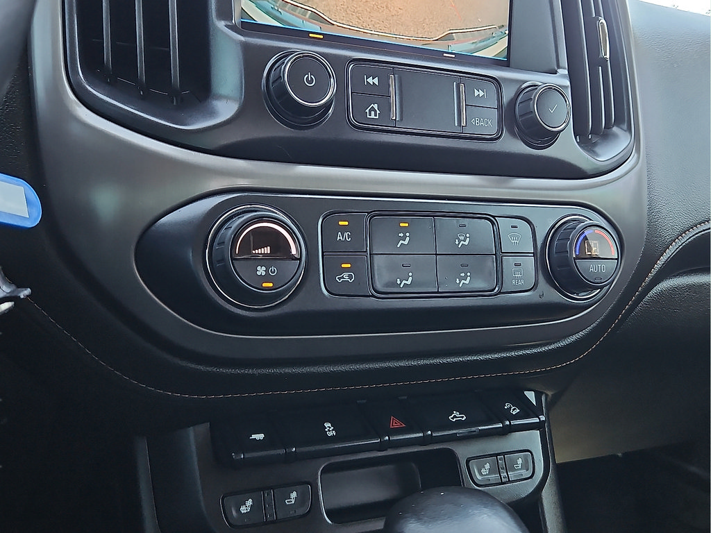 Used 2022 GMC Canyon AT4 w/ Trailering Package AWD/4WD image 17