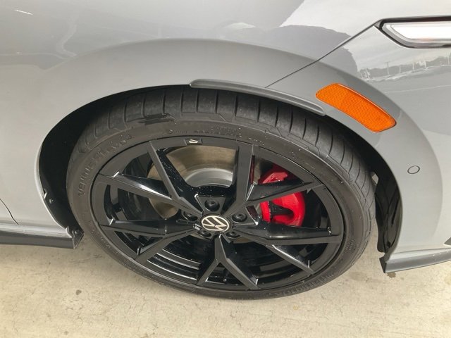 Used 2024 Volkswagen GTI Autobahn image 28