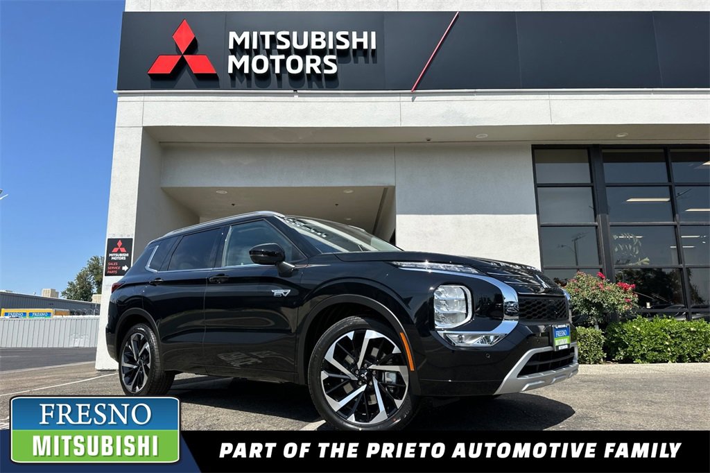 New 2025 Mitsubishi Outlander SEL image 1