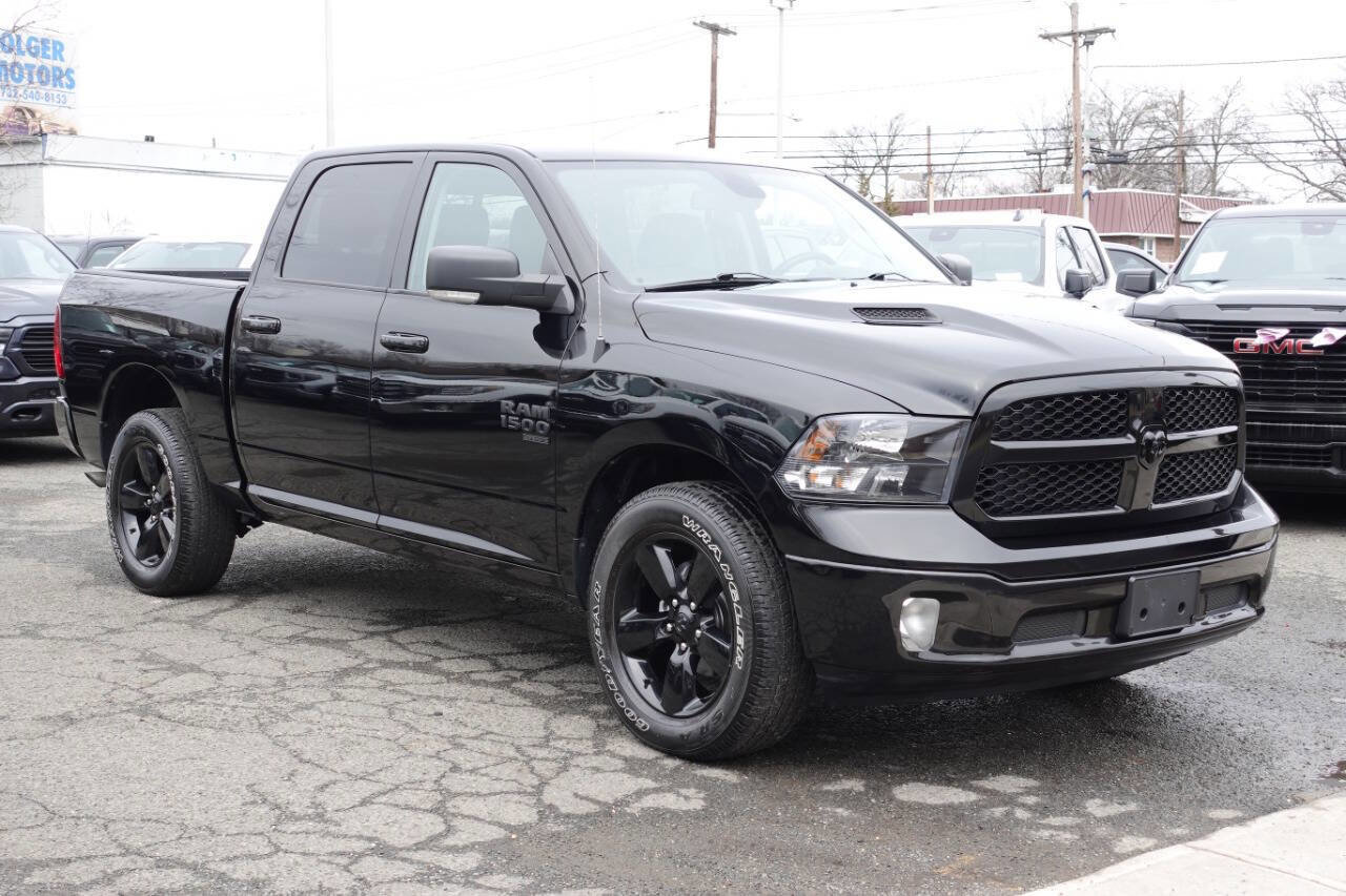 Used 2023 RAM 1500 Classic SLT w/ Electronics Convenience Group image 4