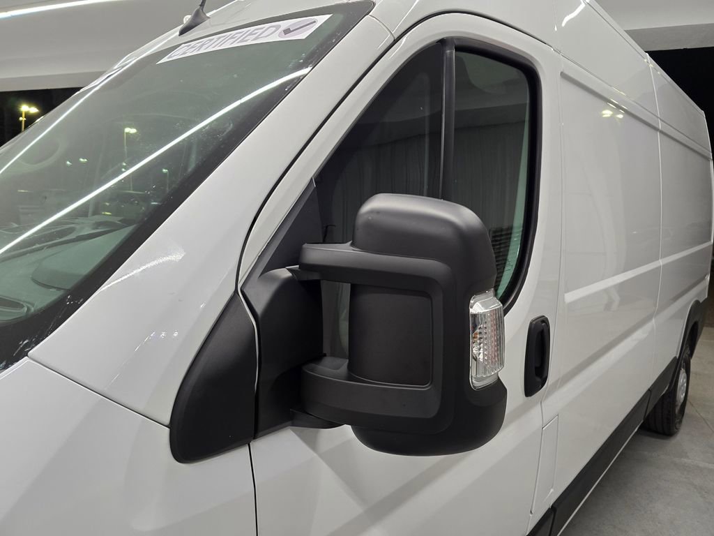 Used 2024 RAM ProMaster 2500 w/ Convenience Group image 10