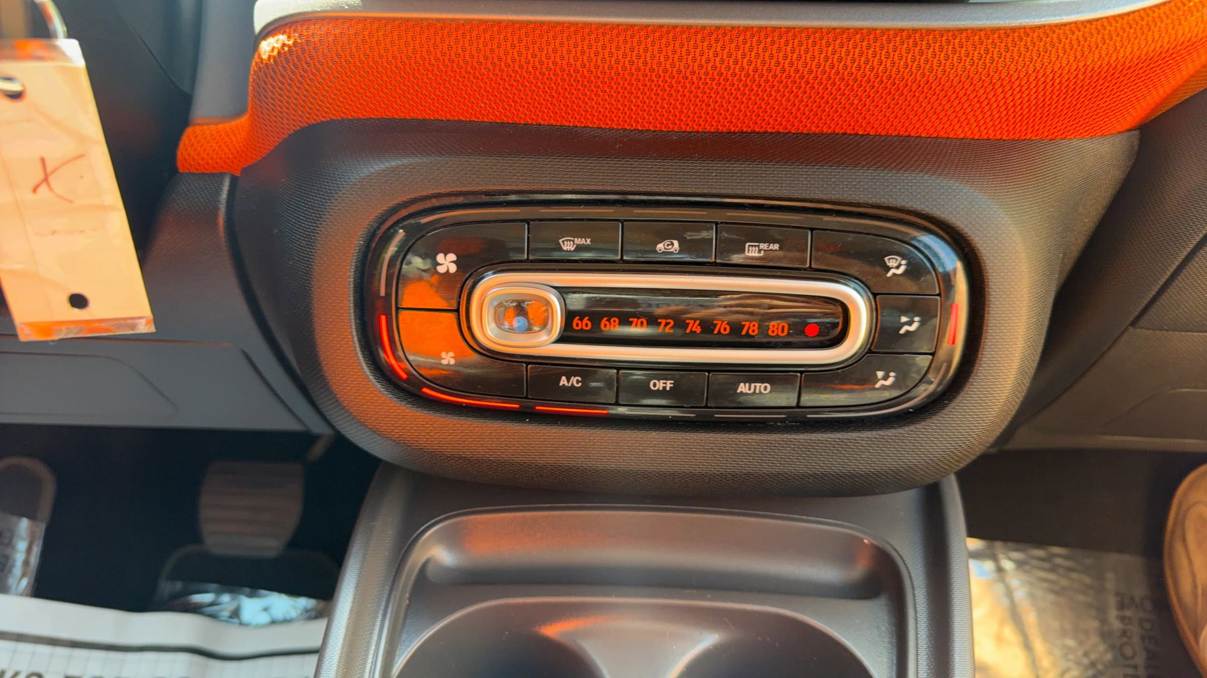 Used 2016 smart fortwo passion RWD image 25