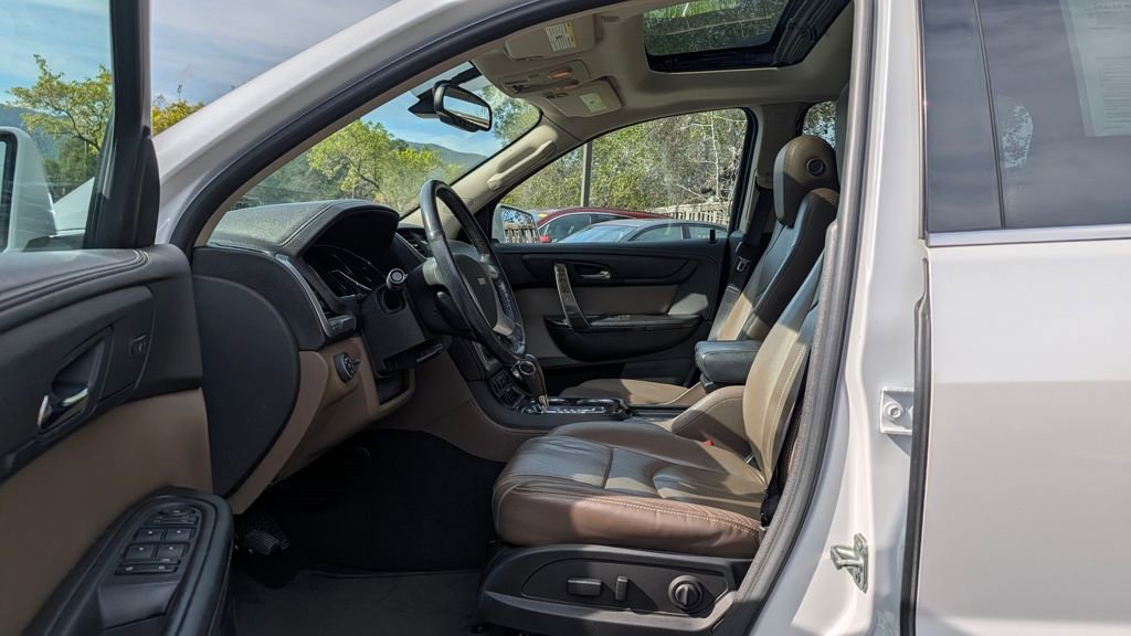 Used 2017 GMC Acadia Limited SLT image 7