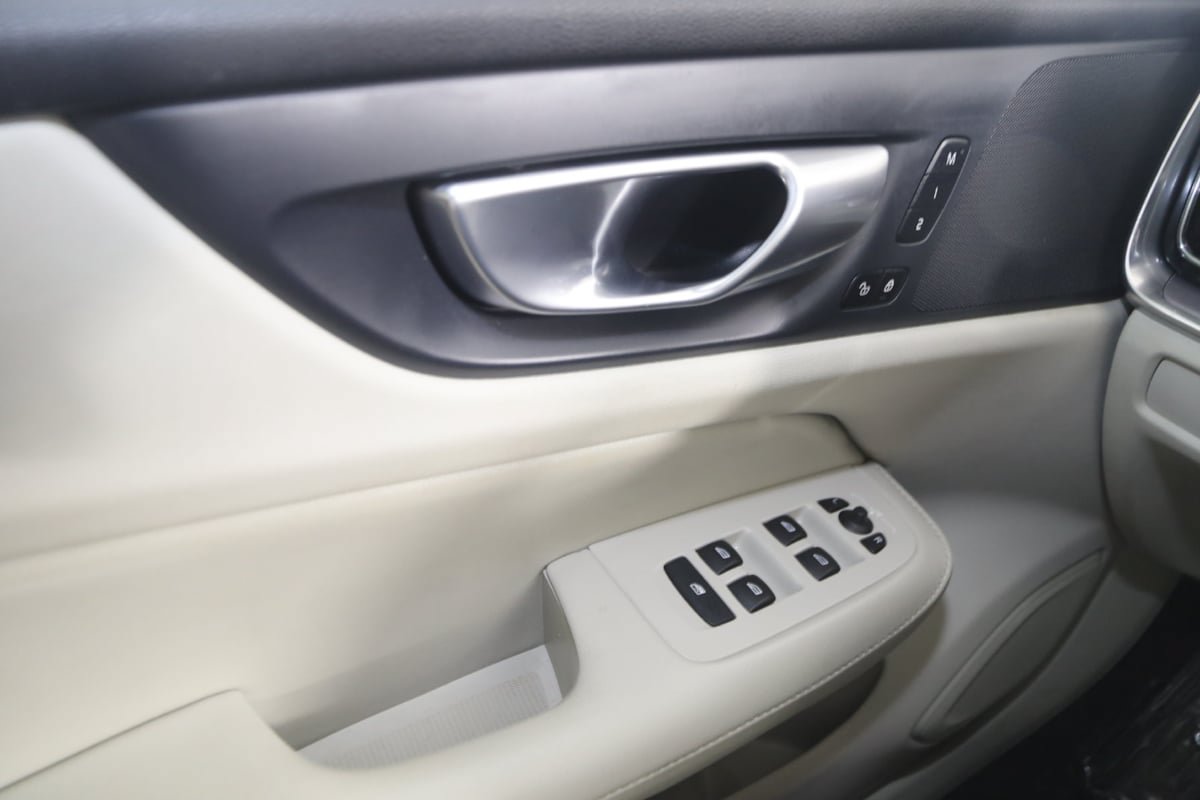 Used 2024 Volvo S60 B5 Core w/ Climate Package FWD image 28