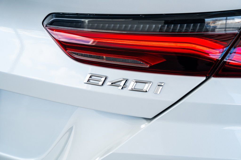 Used 2025 BMW 840i Coupe w/ M Sport Professional Package image 28