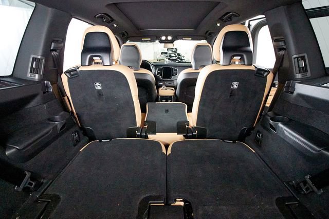 Certified 2023 Volvo XC90 B6 Ultimate w/ Protection Package Premier image 32