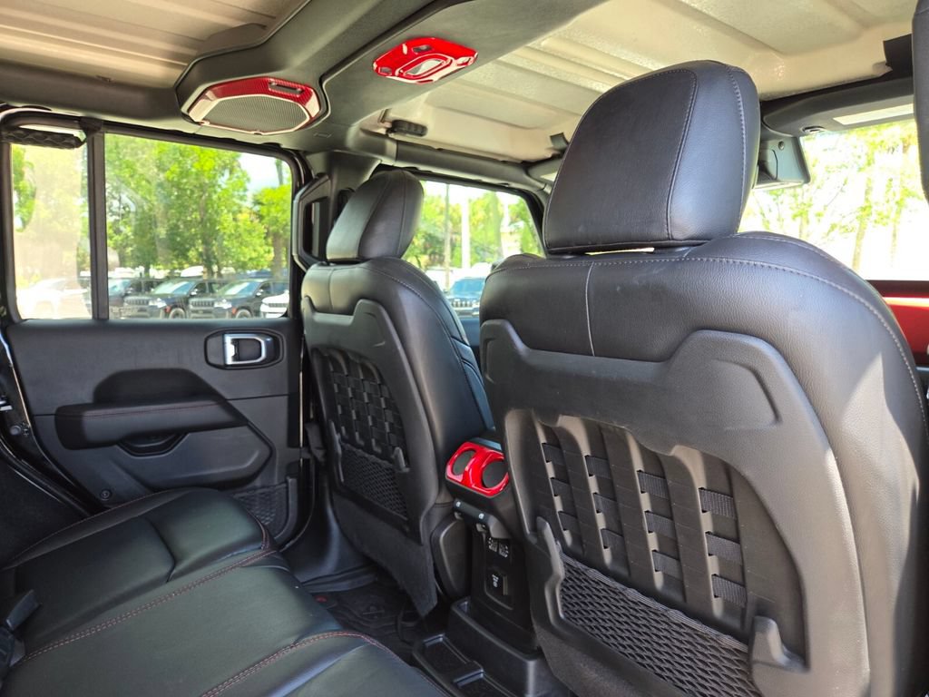 Used 2021 Jeep Wrangler Unlimited Rubicon AWD/4WD image 17