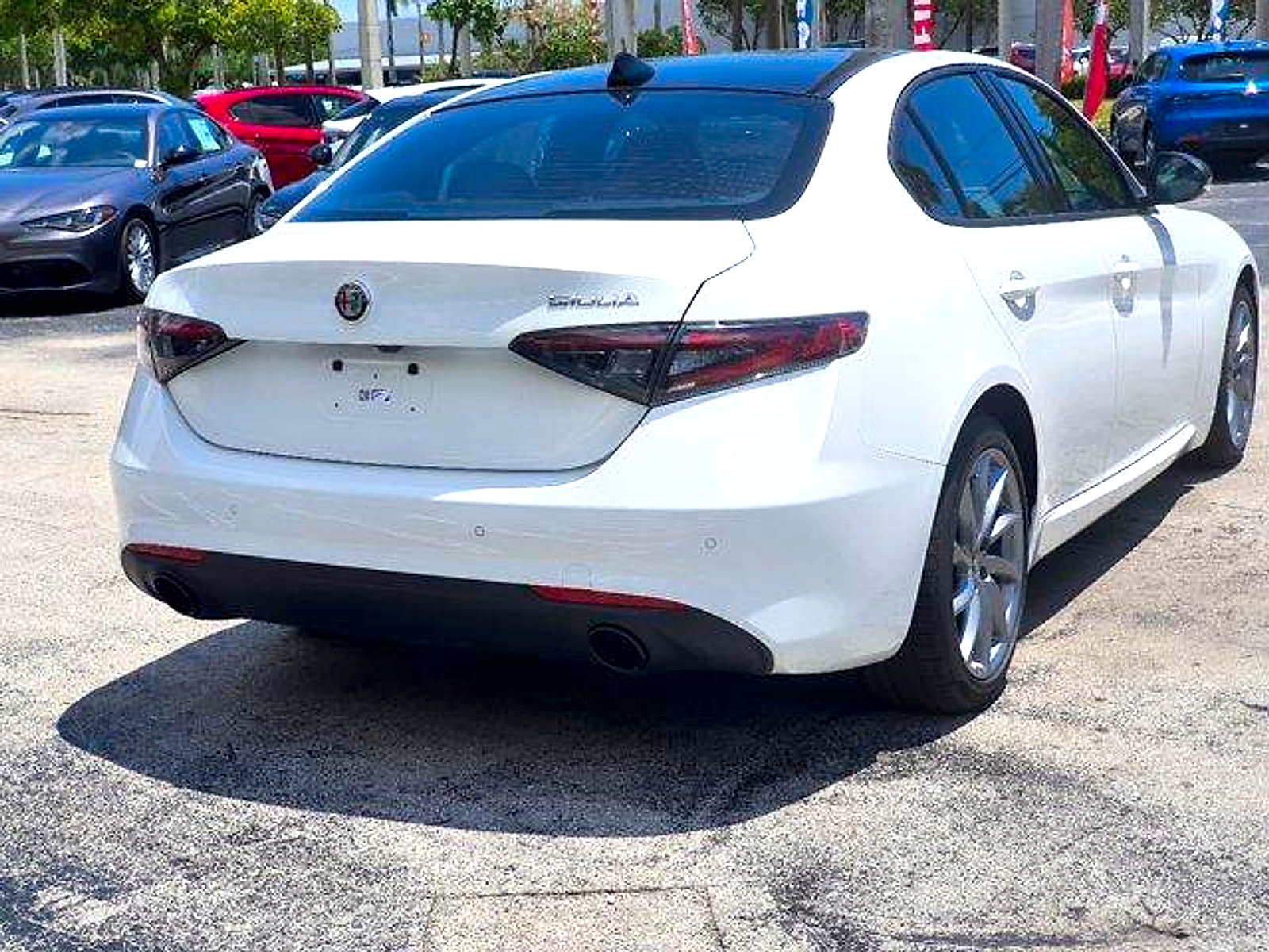 New 2024 Alfa Romeo Giulia Sprint RWD image 6