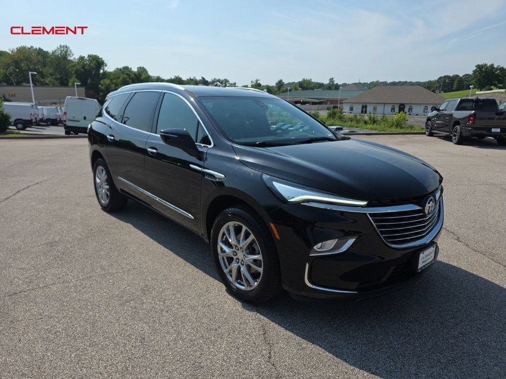 Used 2022 Buick Enclave Premium w/ Surround and Sites Package FWD image 37