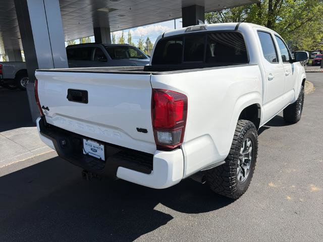 Used 2021 Toyota Tacoma SR AWD/4WD image 10