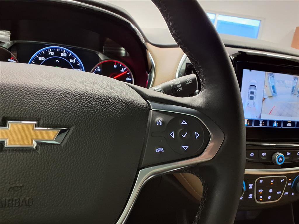 Used 2023 Chevrolet Traverse Premier image 28