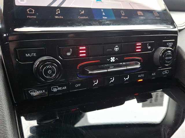 Used 2023 Jeep Grand Cherokee L Limited image 16