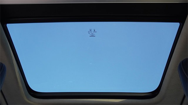 Used 2021 Volvo XC40 T5 Inscription w/ Advanced Package image 18