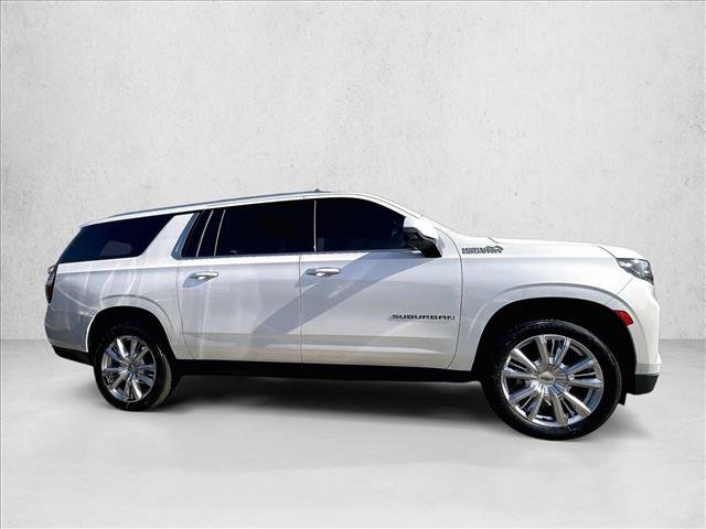 Used 2024 Chevrolet Suburban High Country RWD image 5