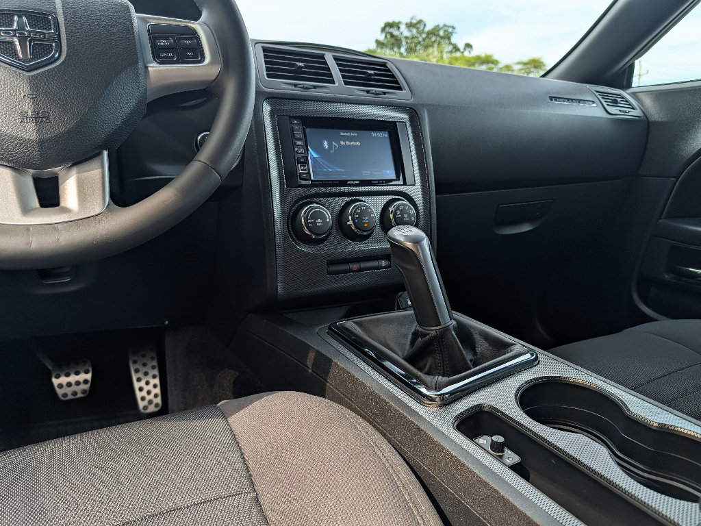 Used 2014 Dodge Challenger R/T RWD image 22
