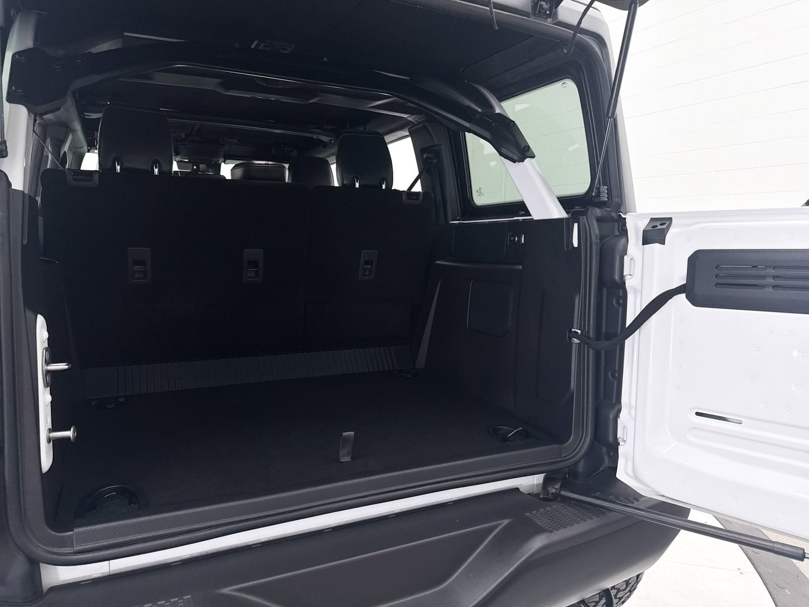 Used 2024 Ford Bronco Raptor w/ Interior Carbon Fiber Pack 6 AWD/4WD image 33