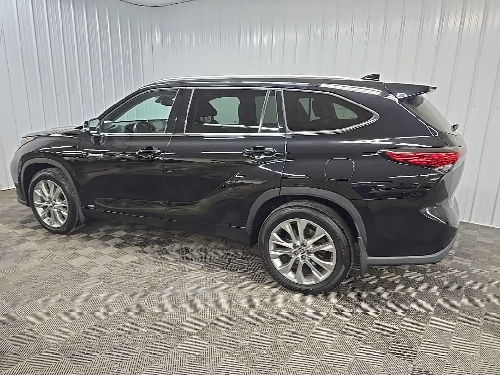 Used 2020 Toyota Highlander Limited AWD/4WD image 4