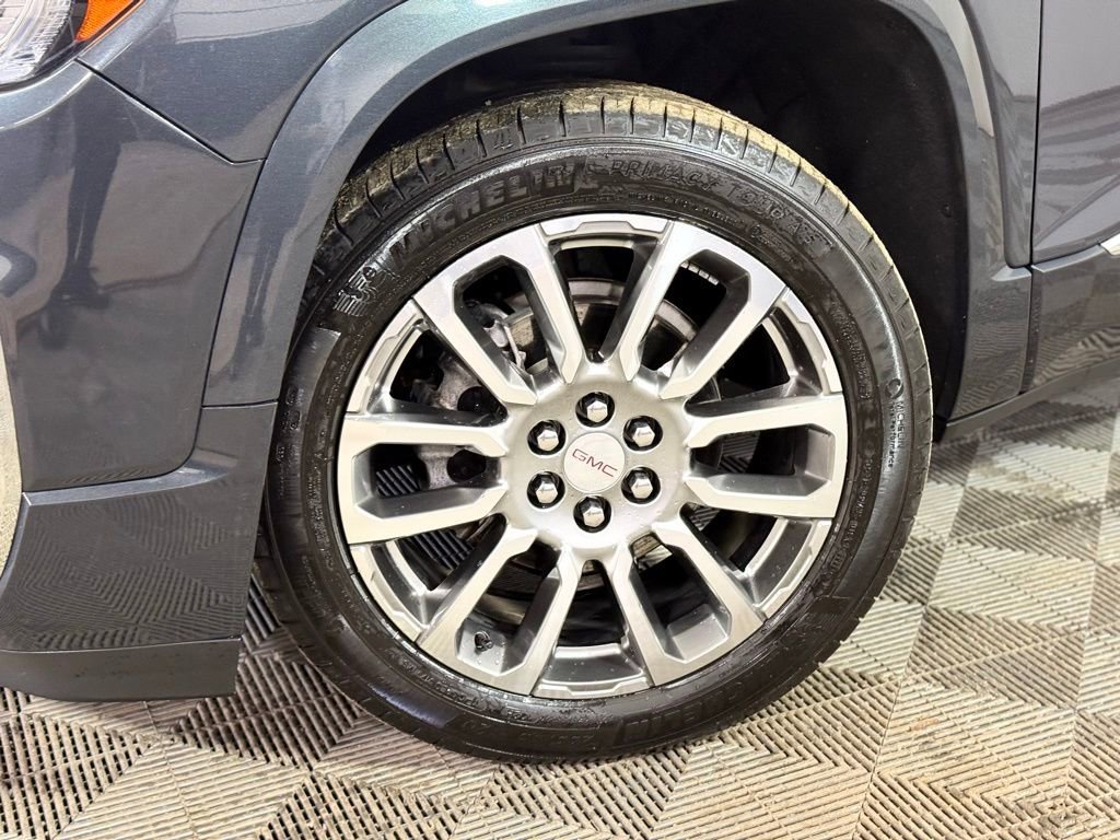 Used 2023 GMC Acadia Denali w/ Denali Ultimate Package image 2