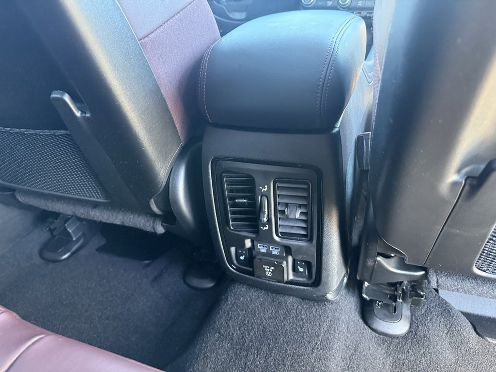 Used 2024 Dodge Durango GT image 38